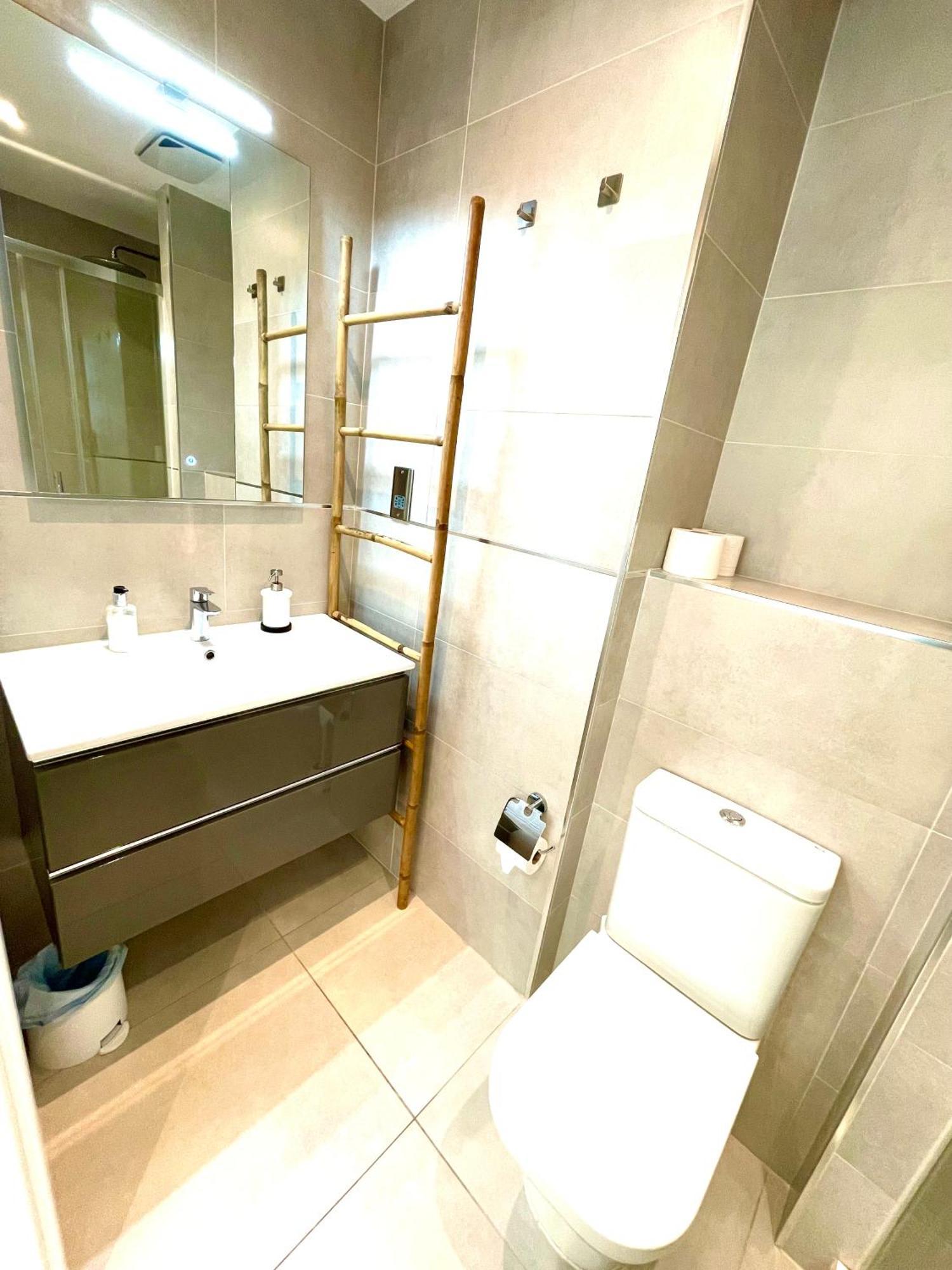 Gibraltar Central Suites 외부 사진